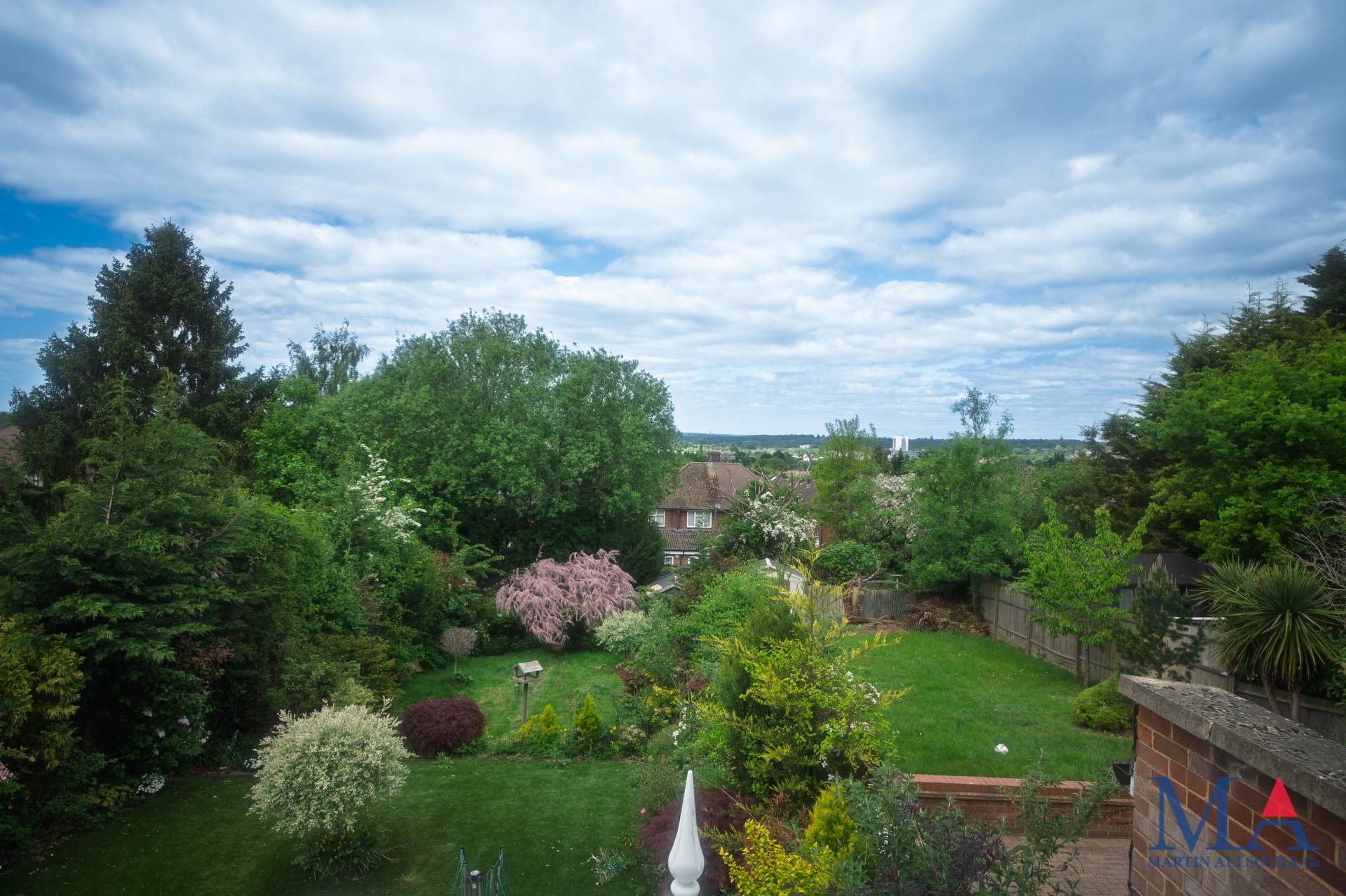 Lullington Garth, Borehamwood, Image 26