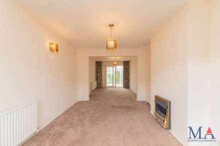 Lullington Garth, Borehamwood, Image 11