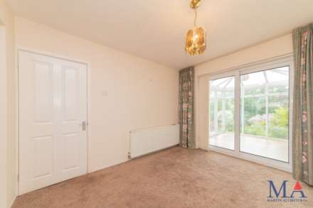 Lullington Garth, Borehamwood, Image 12
