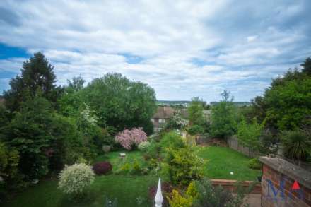 Lullington Garth, Borehamwood, Image 26