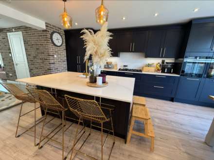 Hillside Avenue, Borehamwood, Image 3