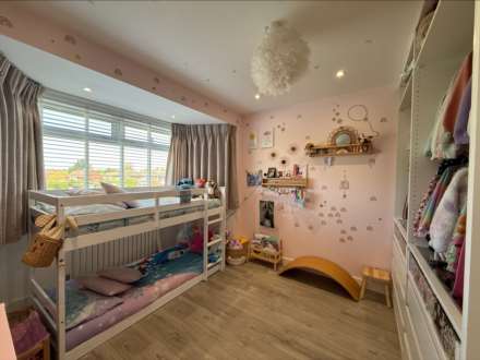 Hillside Avenue, Borehamwood, Image 5