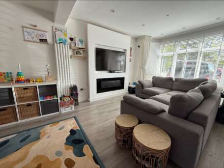 Hillside Avenue, Borehamwood, Image 8