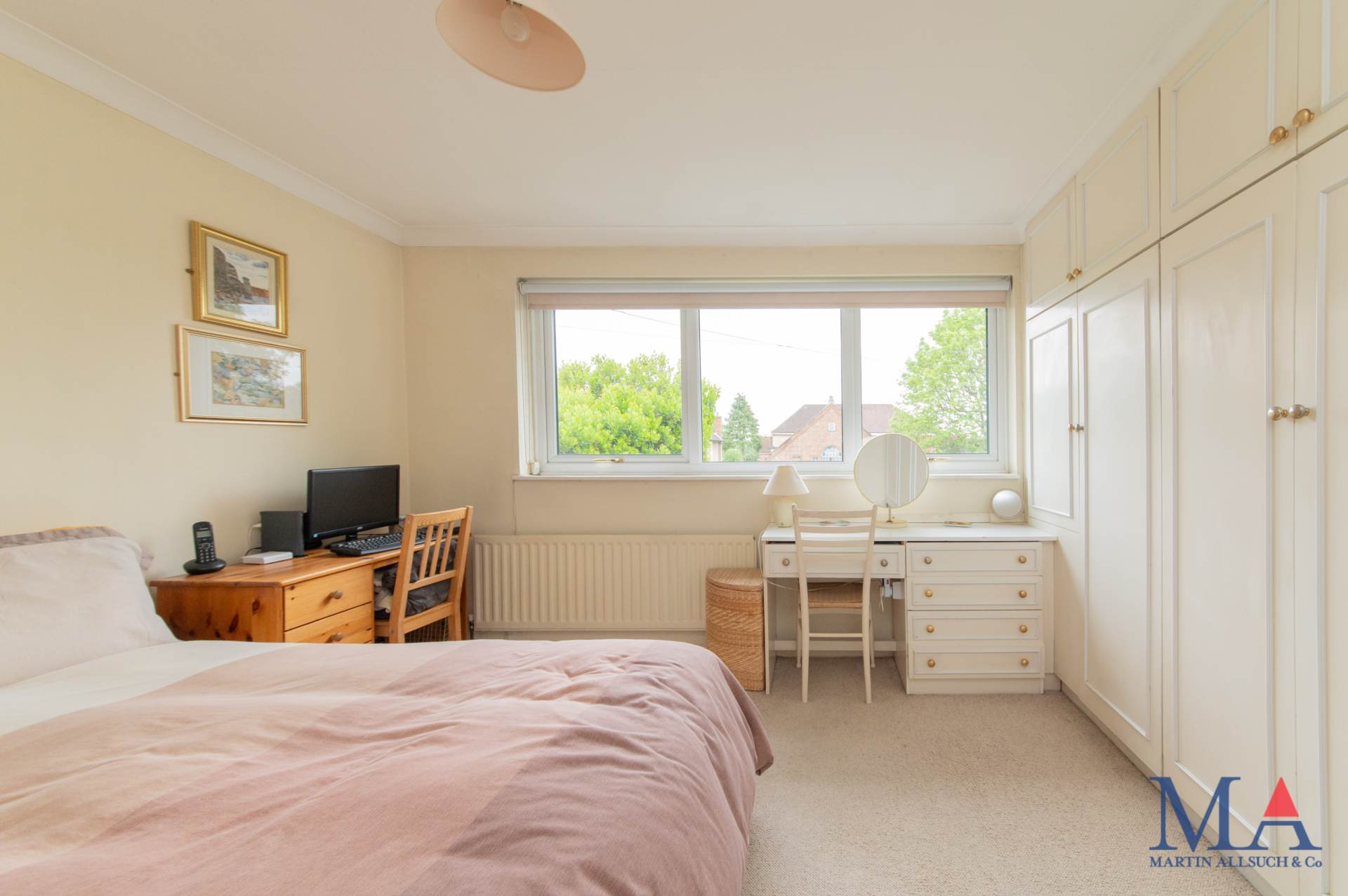 Alcuin Court, Stanmore, Image 13