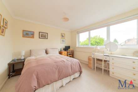 Alcuin Court, Stanmore, Image 11
