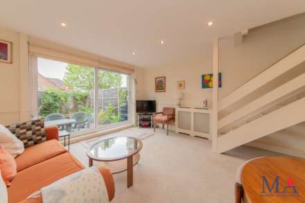 Alcuin Court, Stanmore, Image 2