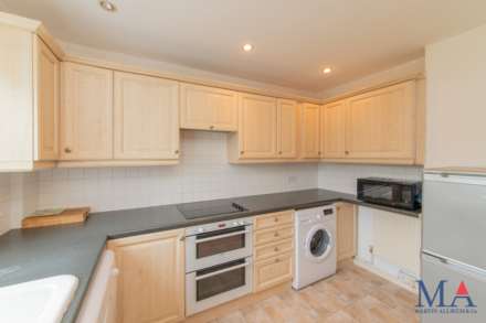 Alcuin Court, Stanmore, Image 5