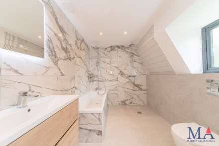 Gibbons Close, Borehamwood, Image 14