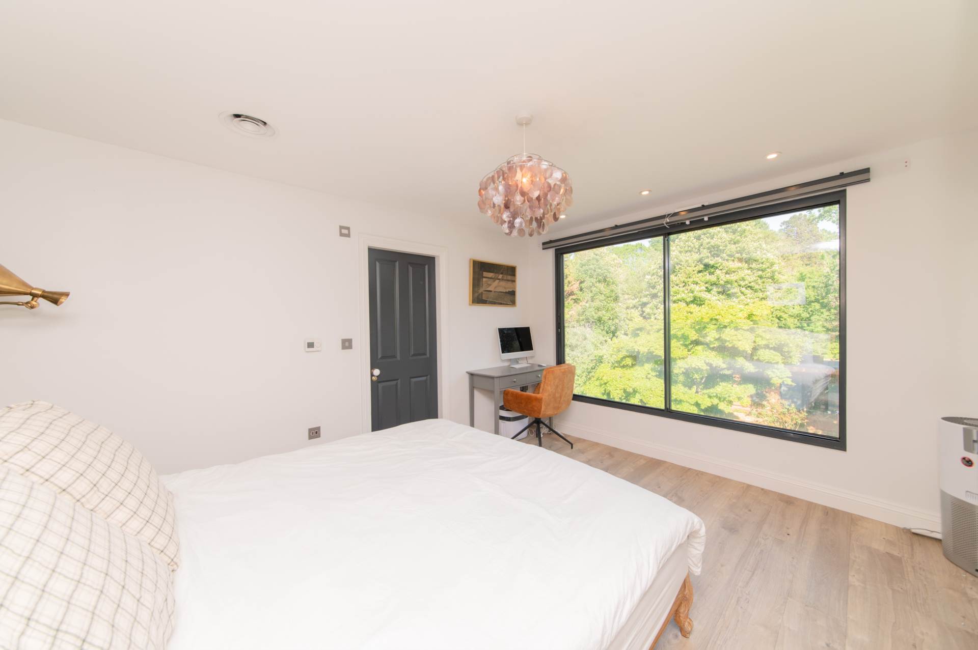 St. Mary's Crescent, London, NW4, Image 23