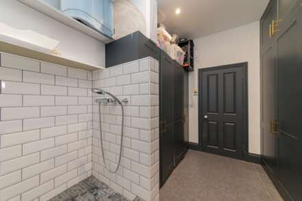 St. Mary's Crescent, London, NW4, Image 12