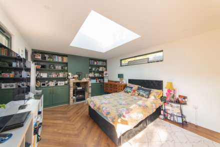 St. Mary's Crescent, London, NW4, Image 16