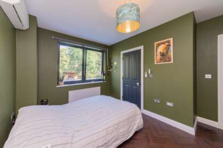 St. Mary's Crescent, London, NW4, Image 19