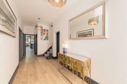 St. Mary's Crescent, London, NW4, Image 3