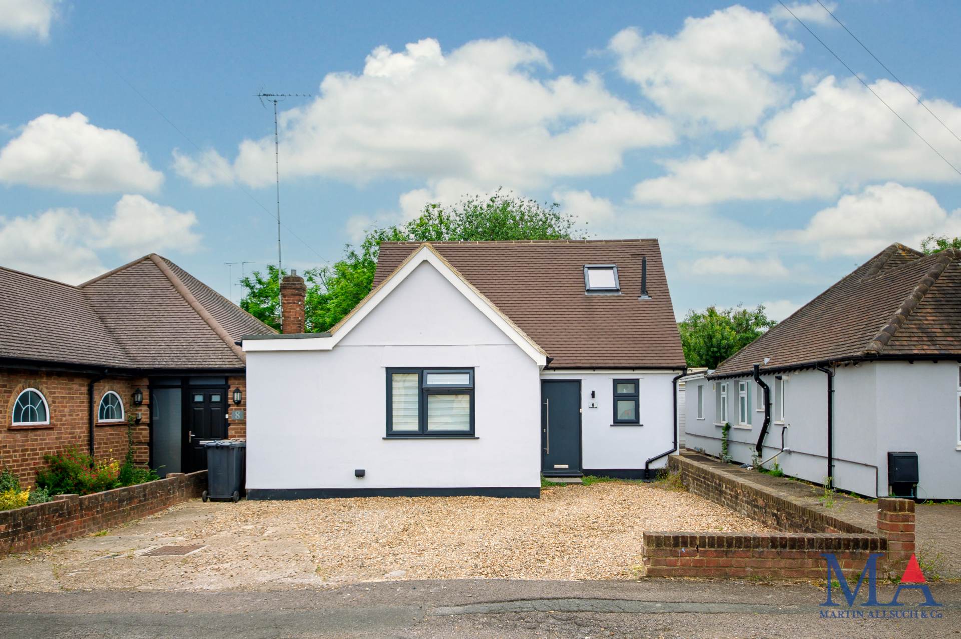 Grosvenor Road, Borehamwood, Image 28