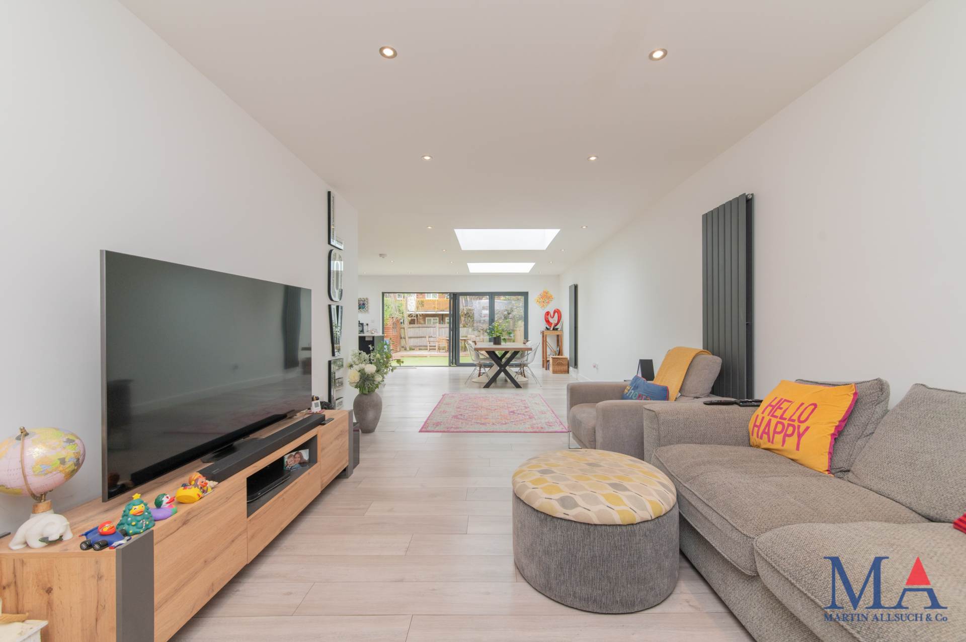 Grosvenor Road, Borehamwood, Image 3