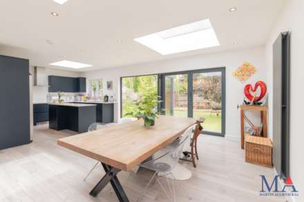 Grosvenor Road, Borehamwood, Image 7