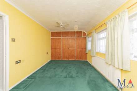 Gateshead Road, Borehamwood, Image 14