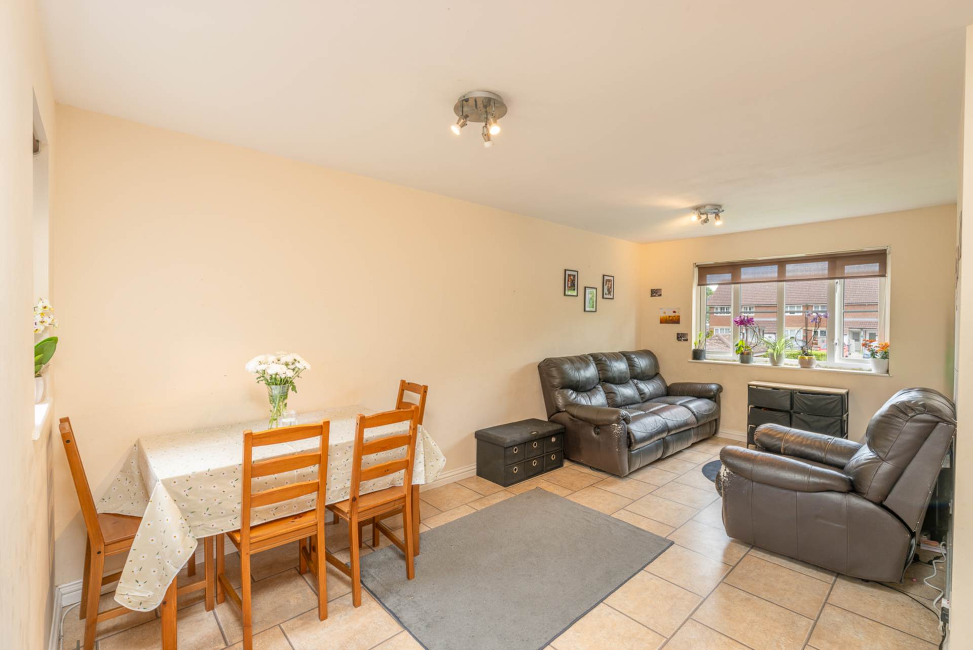 Corfe Close, Borehamwood, Image 2