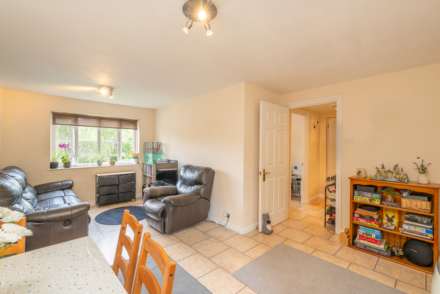 Corfe Close, Borehamwood, Image 3