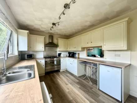 Brook Court, Radlett, Image 4
