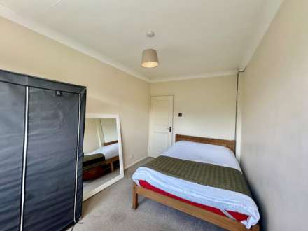 Brook Court, Radlett, Image 9