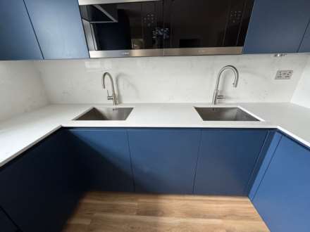 Kenilworth Drive, Borehamwood, Image 3