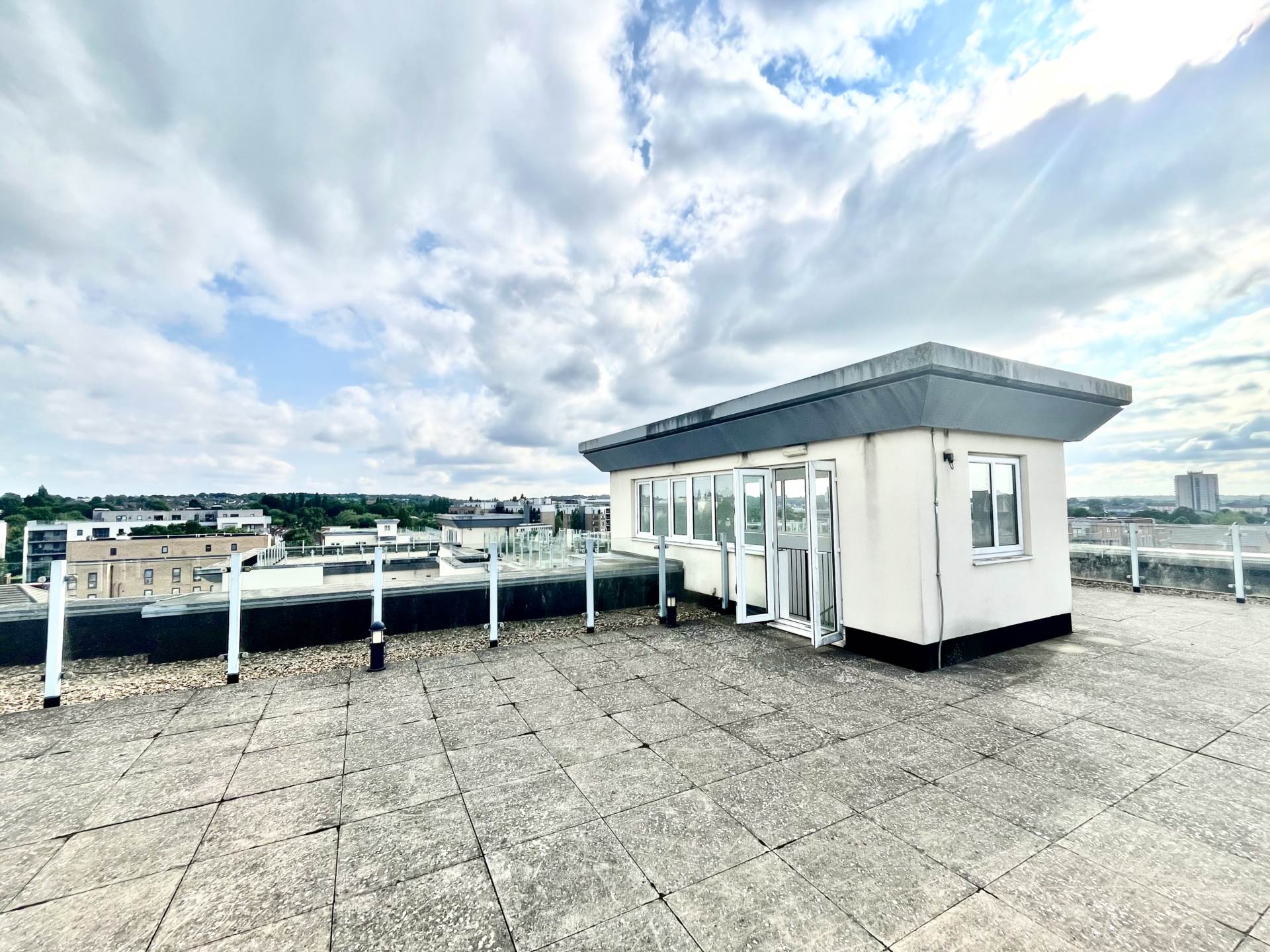 Todd Close, Borehamwood, Image 11