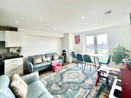 Todd Close, Borehamwood, Image 4