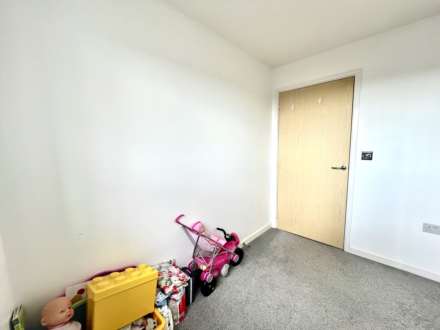 Todd Close, Borehamwood, Image 8