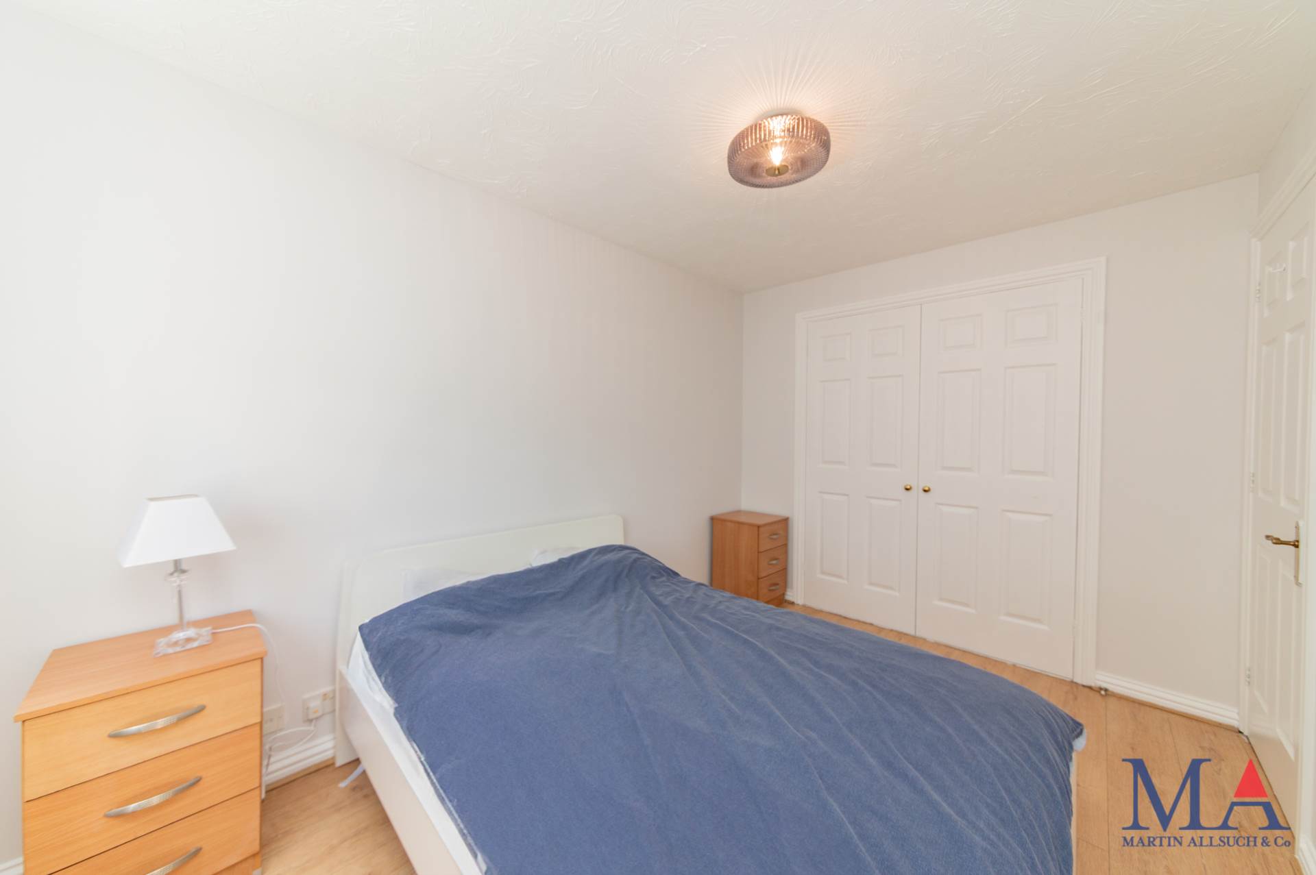 Corfe Close, Borehamwood, Image 14