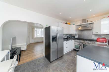 Theobald Street, Borehamwood