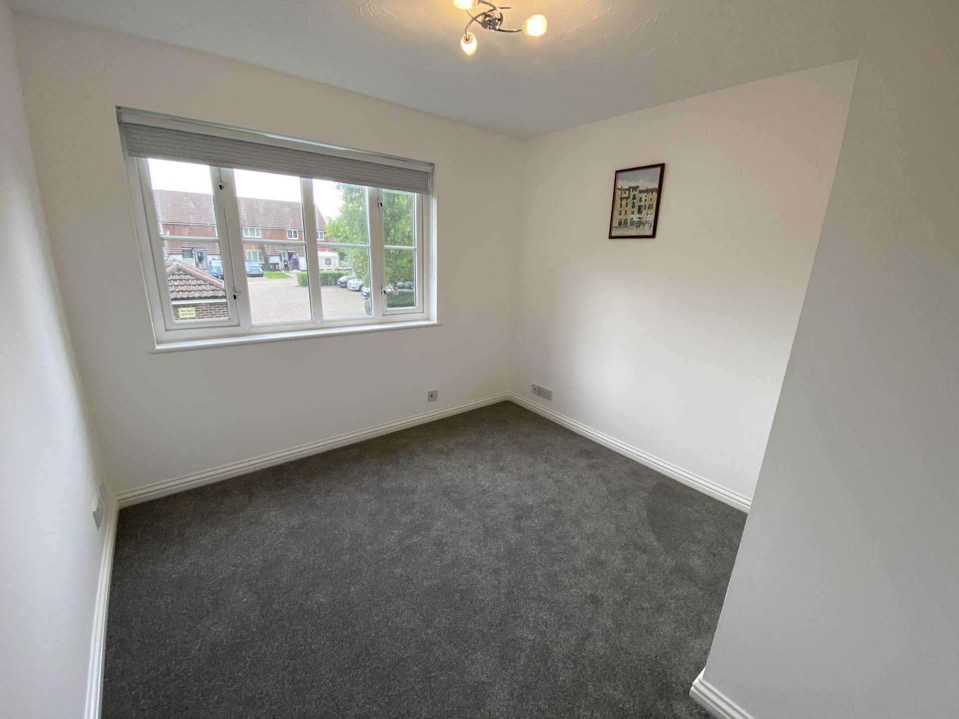 Corfe Close, Borehamwood, Image 3
