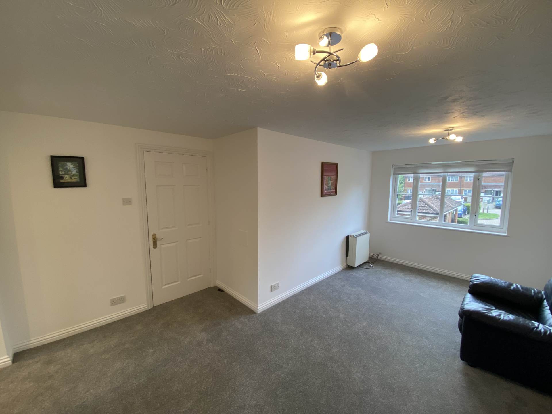 Corfe Close, Borehamwood, Image 6