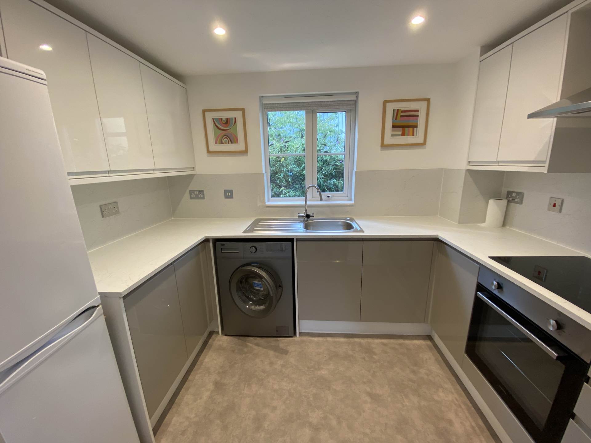 Corfe Close, Borehamwood, Image 7