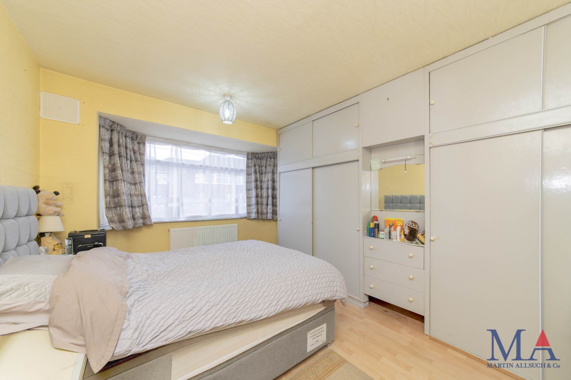 Lullington Garth, Borehamwood, Image 14