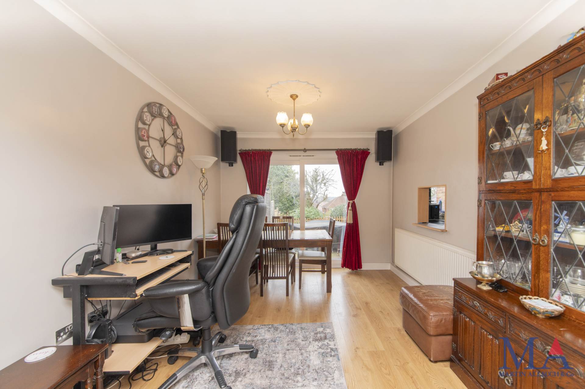 Lullington Garth, Borehamwood, Image 5