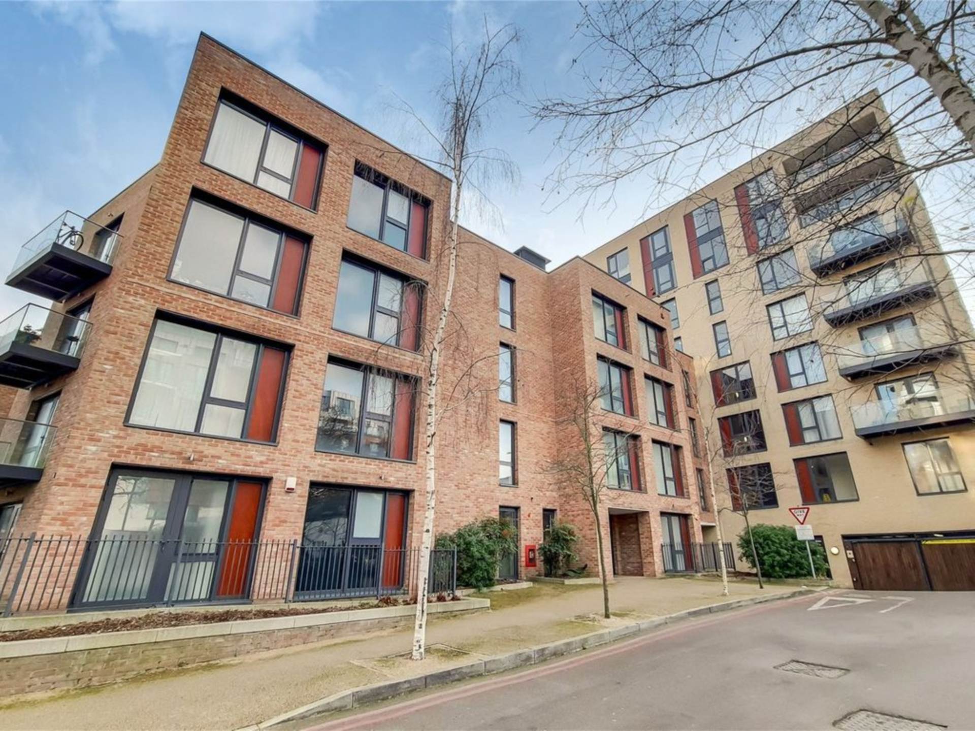 Hayling Way, Edgware, Image 10