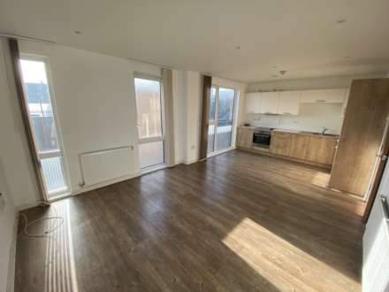 Hayling Way, Edgware, Image 3