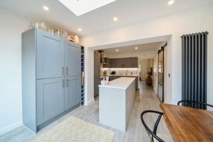 Heath Way, Radlett, Image 13