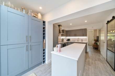 Heath Way, Radlett, Image 14
