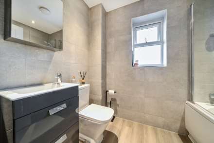 Heath Way, Radlett, Image 19