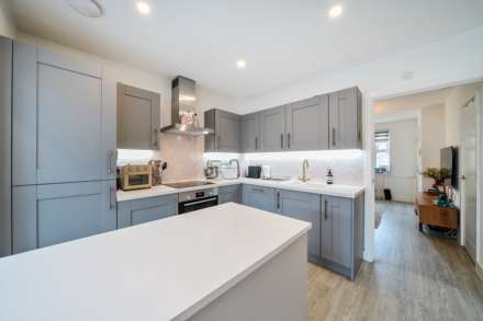 Heath Way, Radlett, Image 4