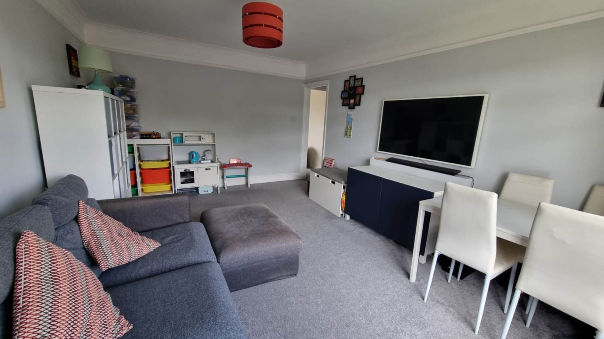 Cedar Close, Hertfordshire, Image 9