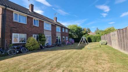 Cedar Close, Hertfordshire, Image 10