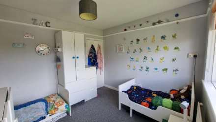 Cedar Close, Hertfordshire, Image 2