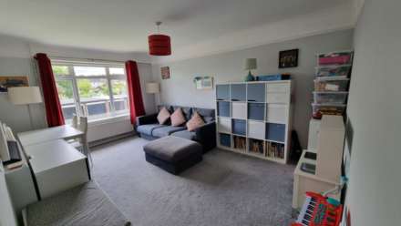 Cedar Close, Hertfordshire, Image 6