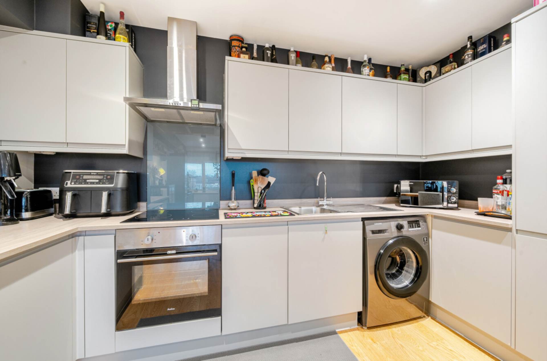 Shenley Road, Borehamwood, Image 8