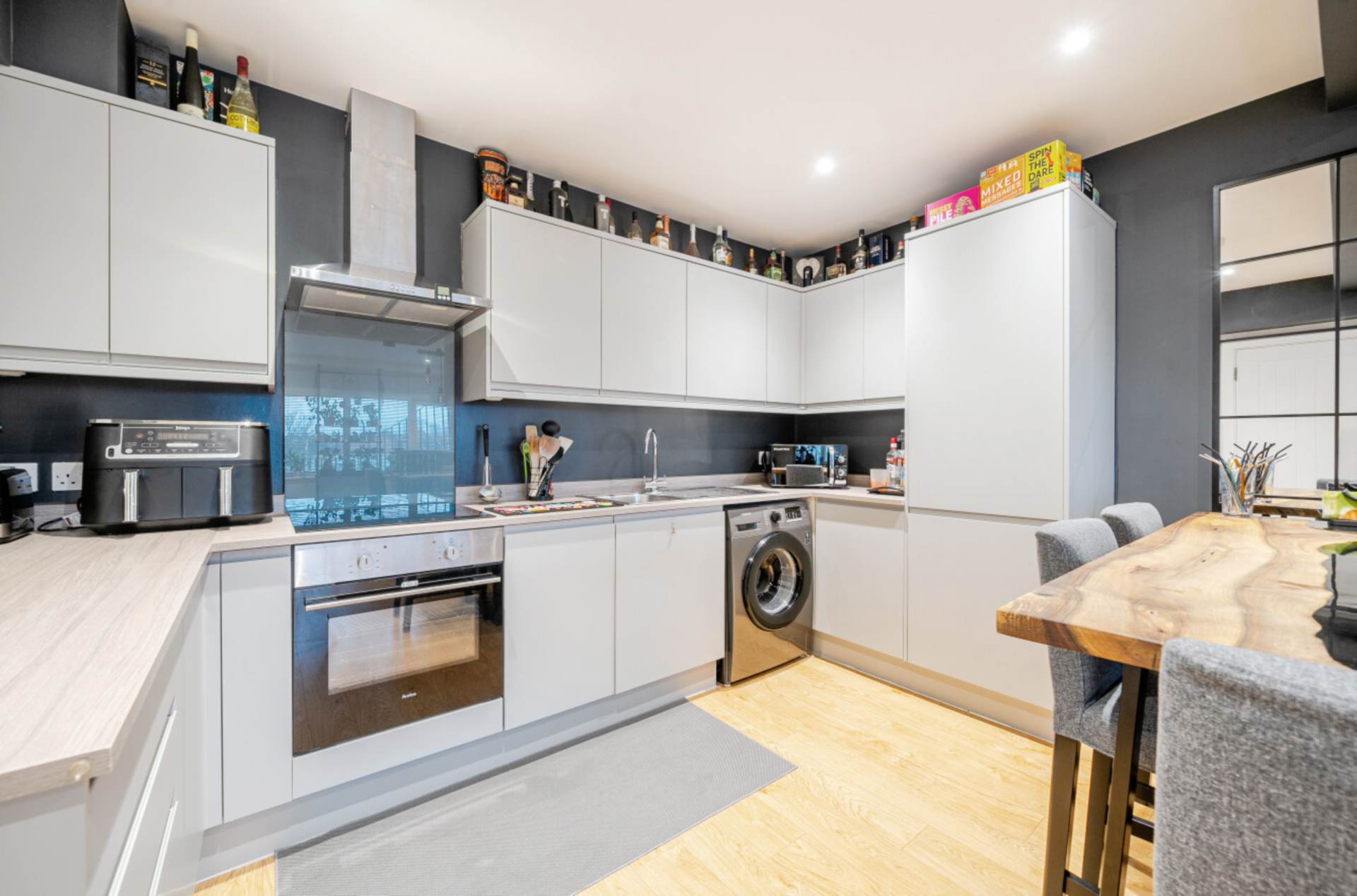 Shenley Road, Borehamwood, Image 9