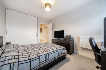 Shenley Road, Borehamwood, Image 12