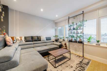 Shenley Road, Borehamwood, Image 2